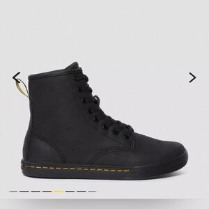 Dr. Martens Sheridan black matte mohawk synthetic boots size 9